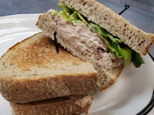 tuna salad sandwich